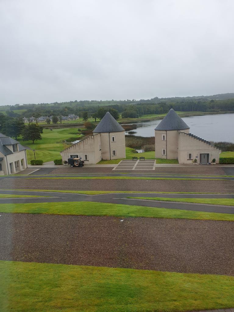 82Wellsy's tweet photo. Nice view from the room, golf course looks in some nic #lougherne #faldocourse ⛳ 🏌️♂️ https://t.co/Vm530bXZ5R