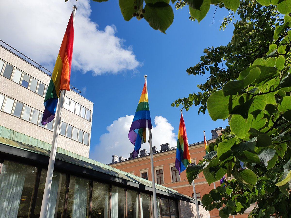 helsinkiuni's tweet photo. This week we celebrate diversity! 🏳️‍🌈
Promoting equality requires deeds, especially in every-day life. We are dedicated to working toward a university, which is a safe work and study environment for every member of the university community.
#HelsinkiPride #WeAreHelsinkiUni https://t.co/uugIwv2dMg