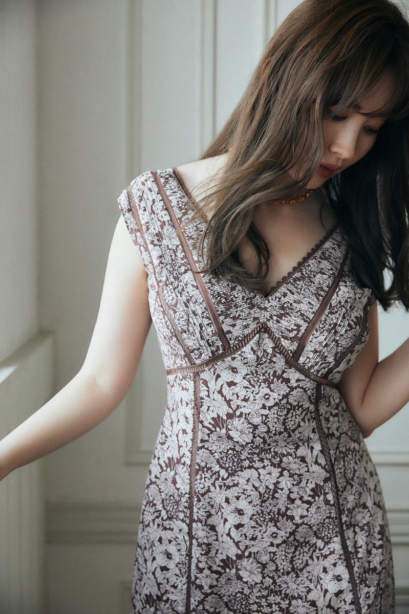 Lace Trimmed Floral Dress herlipto フローラル