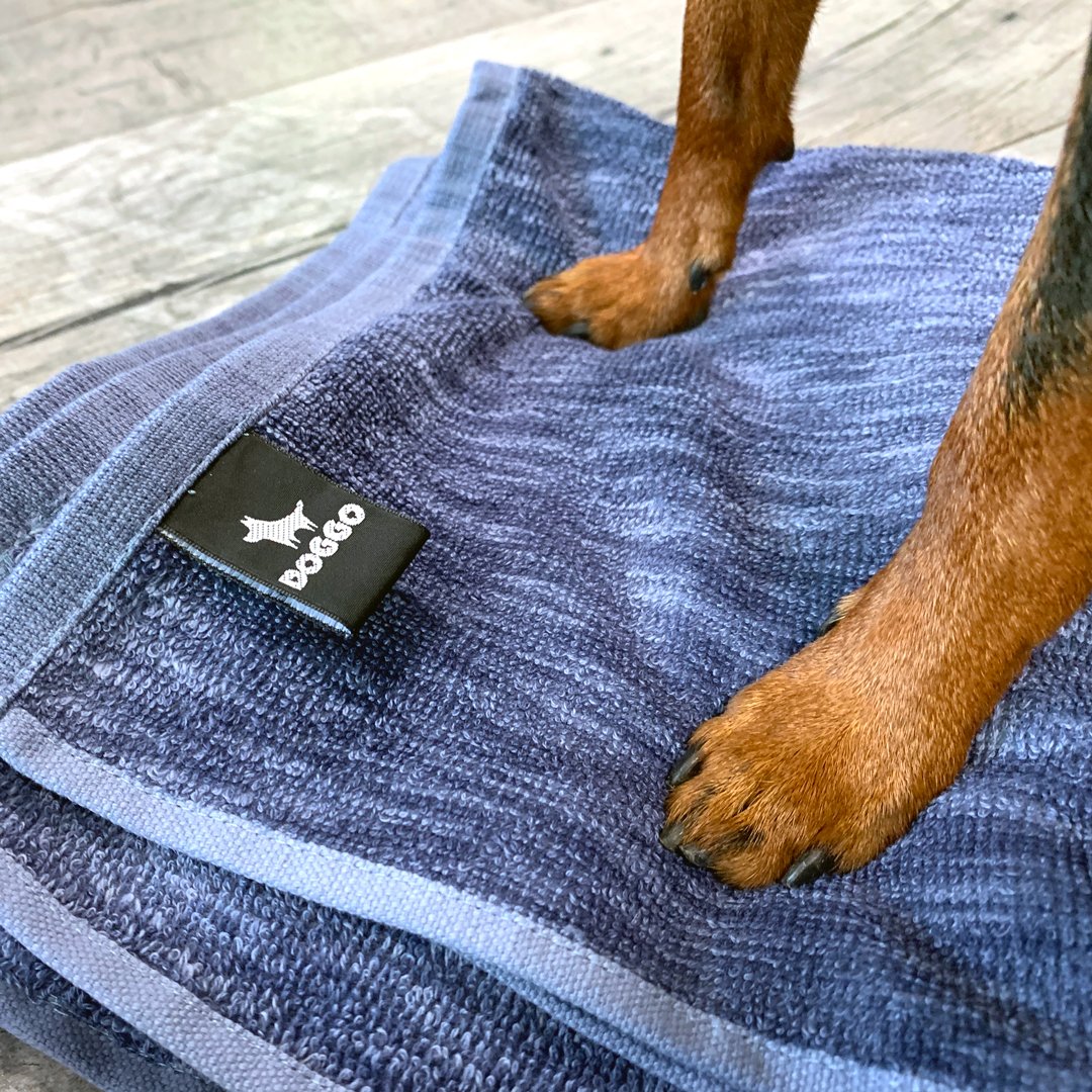 doggo_fi's tweet photo. Tällä viikolla jokaiseen tilaukseen mukaan 50x100cm meleerattu puuvillafrotee tassu-/käsipyyhe! https://t.co/SAqFIjrNq6 #doggo #doggofi #tassupyyhe #koira #koirat https://t.co/H2AEgivkeD
