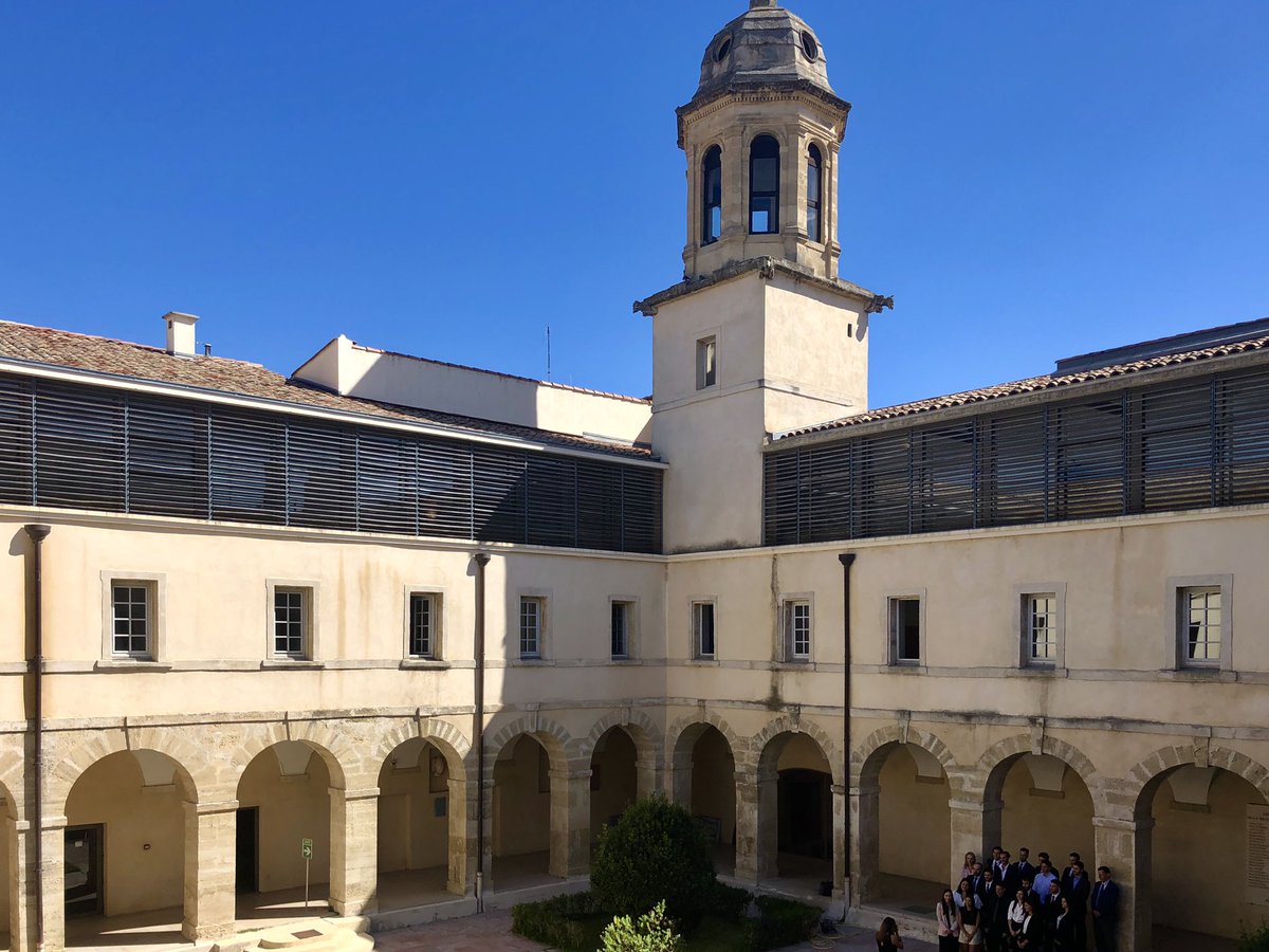 Guylain Clamour (@gclamour) on Twitter photo C’est la rentrée pour nombre de M2 de notre <a href="/Faculte_DSP_UM/">Faculté Droit et Science politique de Montpellier</a>, avec les 1ères photos de promo dans le cloître, ici des formations du <a href="/cde_montpellier/">Centre du Droit de l'entreprise</a> C’est la rentrée pour nombre de M2 de notre <a href="/Faculte_DSP_UM/">Faculté Droit et Science politique de Montpellier</a>, avec les 1ères photos de promo dans le cloître, ici des formations du <a href="/cde_montpellier/">Centre du Droit de l'entreprise</a>