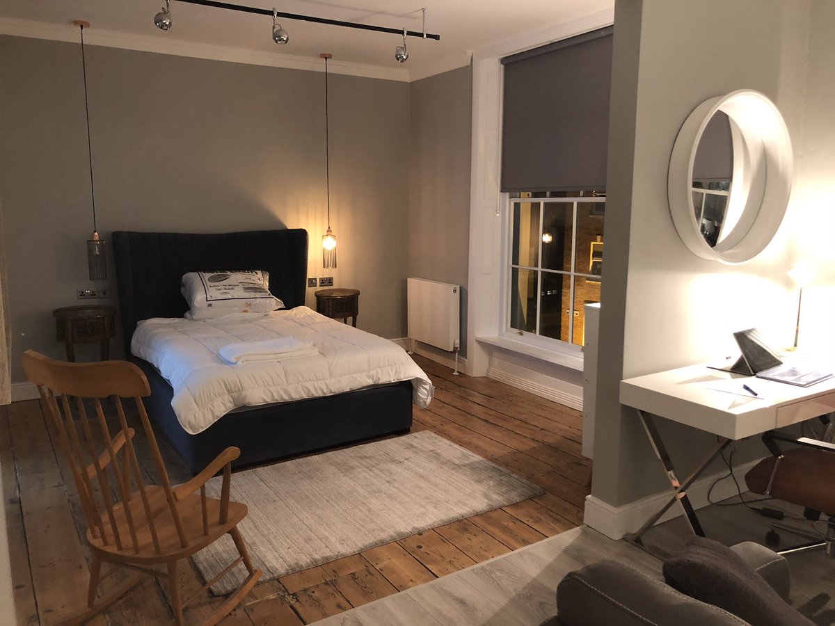 TheCrescentLmk's tweet photo. Big day today! First new resident in our front of house 2nd Fl room. Lots of prep work over the weekend. The house is coming back to life! Great to see. https://t.co/ZQWvz5Mwz2