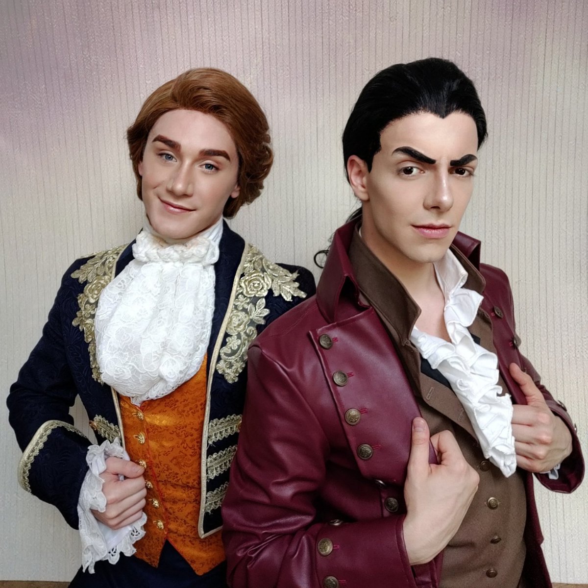 mistvein's tweet photo. @blondecay is always surrounded by the princess of the fairytale. This time it isn't different 😂

#beautyandthebeast #gaston #disney #cosplay #disneyvillain #disneyprince https://t.co/uuxyqUzrqo