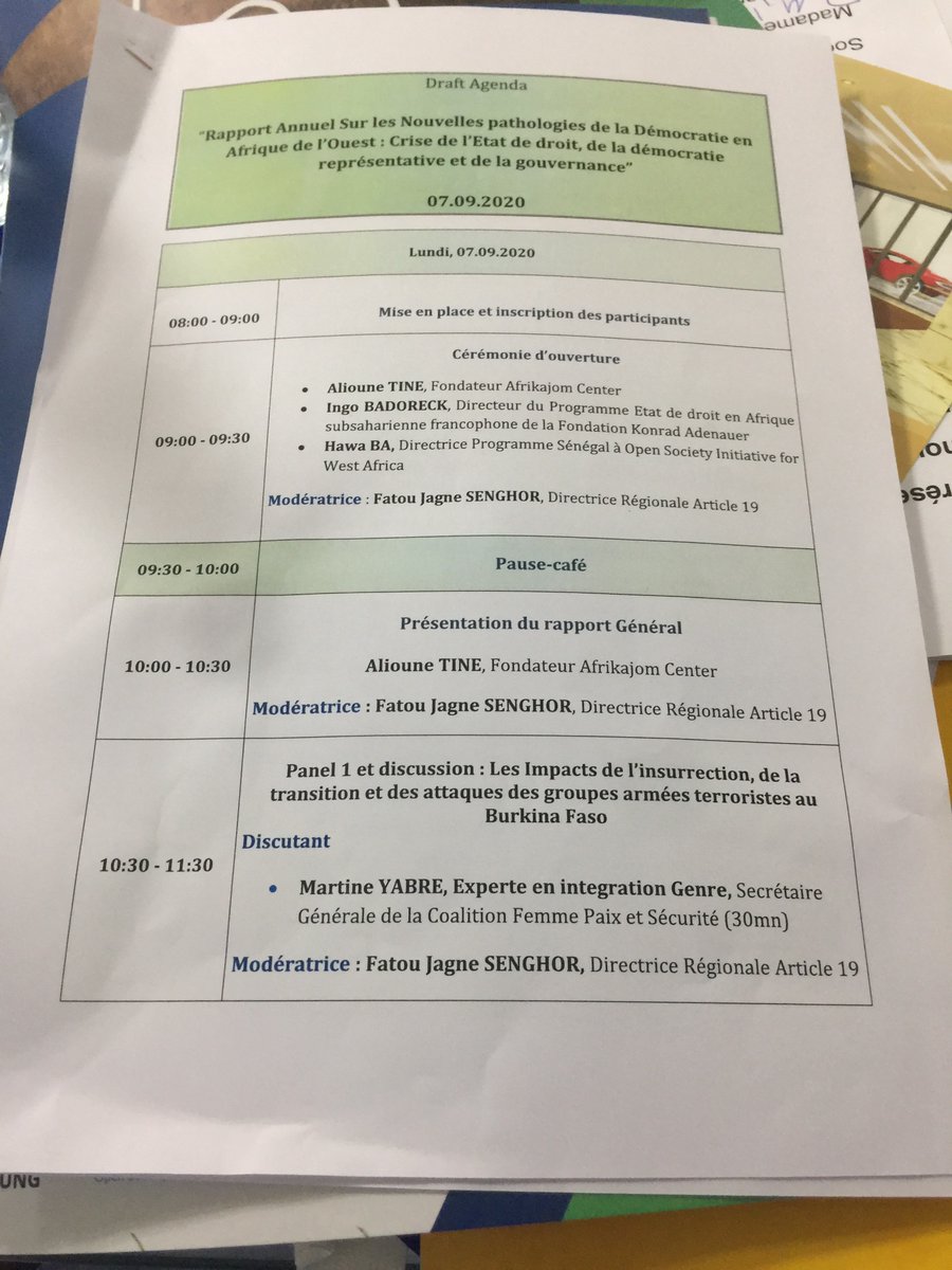 FatouJagneS's tweet photo. @aliounetine16 présente le premier rapport de @afrikajom sur la démocratie en Afrique de l'ouest https://t.co/ECiyQ4HINQ