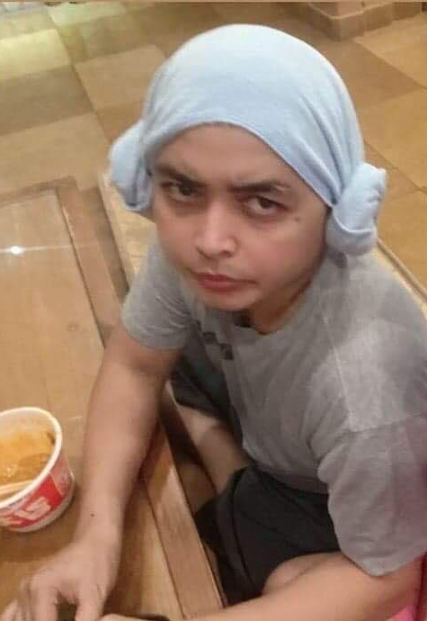 KlarjohnF's tweet photo. Ilang oras na lang, kaarawan na ng nagiisang Papa of Manila. Ang Papay ni Mamay. #anJOHNlagiparakayKARA #RoadtoONEMillionforKarasYT

#UyBirthdaynaniJOHN 
#BirthdaydinniDonyaGrace https://t.co/pNeYn1bAJm