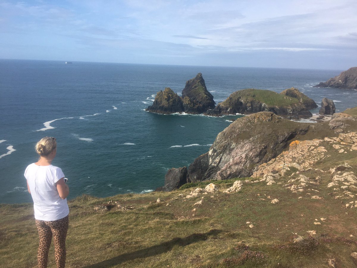 mikeyoungsurf's tweet photo. Exploring our amazing Cornish coast line who needs to go abroad our new camper “Frank “ did us proud 👍#Frank #Camper #Cornwall #Coastline #Escapesurfschool https://t.co/m4AMNm1n8j