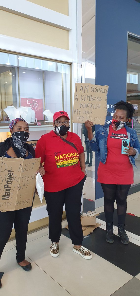 DrSuzaneff's tweet photo. At Closed Clicks Menlyn @BBT72236079 @MathibeRebecca @NMlokoti https://t.co/8mvdMnGsXM