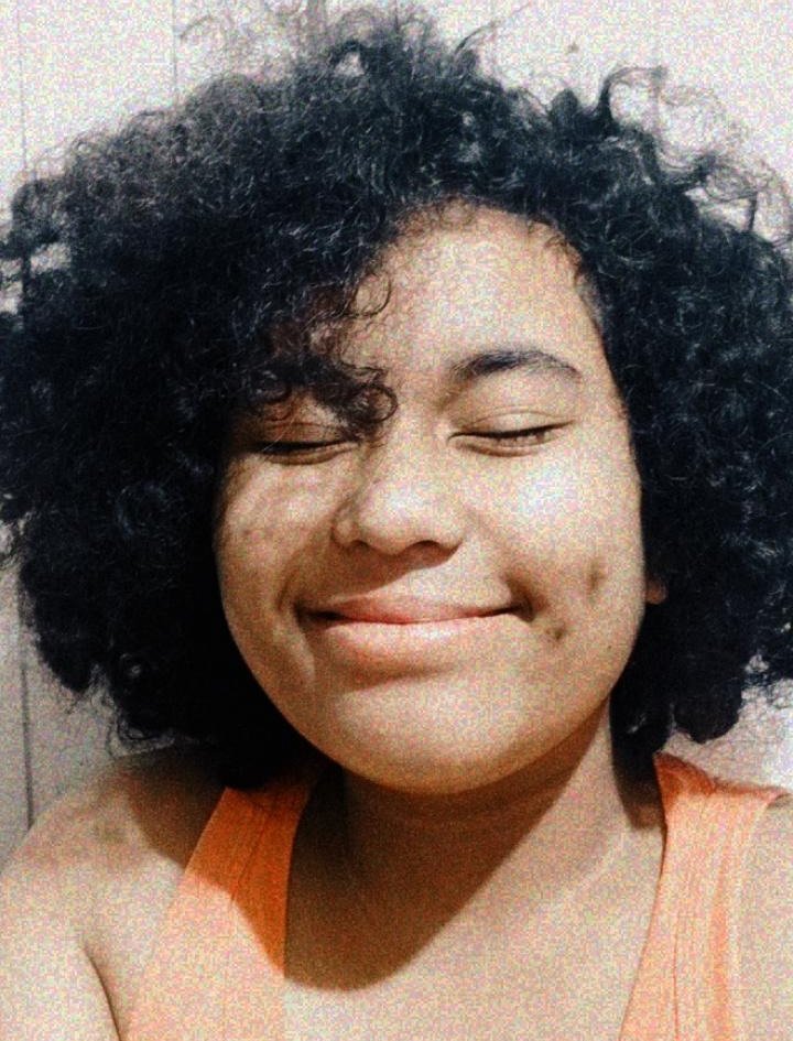 MiojinSol's tweet photo. Minha cara de sono quase estragou a foto kkkk aniversário do Nam esta chegando armys... Vocês não esqueceram certo? 💜 #ARMYSelcaDay https://t.co/IKxKxinEob