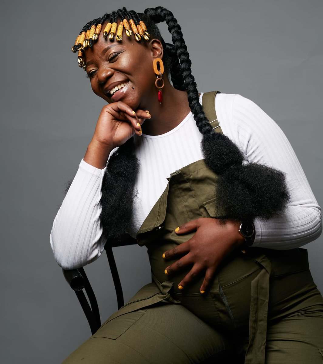 Nix_indamix's tweet image. My friend @GeeDapper looking beautiful for her maternity shoot 😊
Hair and Headpiece by Me
Make-up - Boitumelo Mosia
Photographer - Sfundo Majozi #ownURcrown #hairstreetculture #maternityshoot