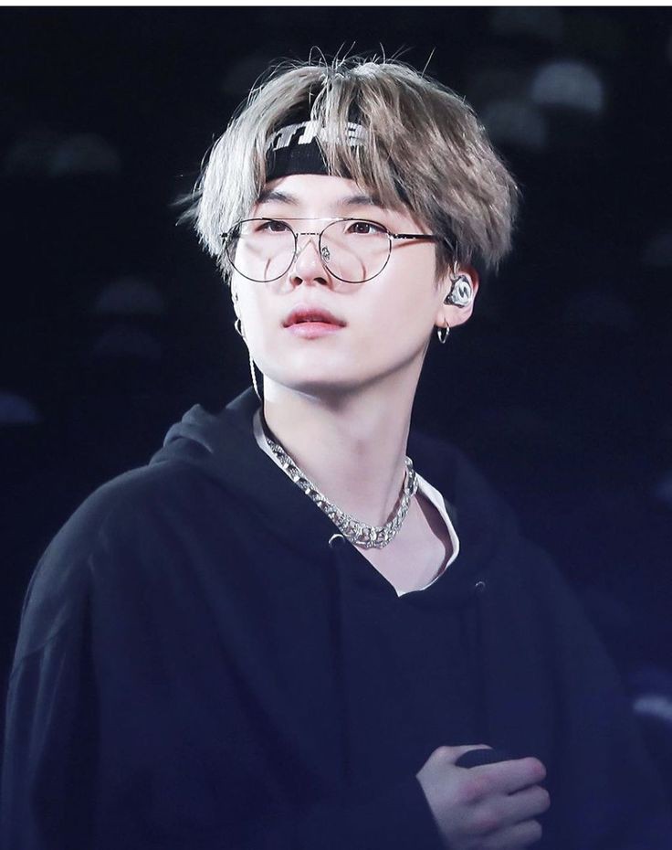 BTS in glasses; a thread *.✧