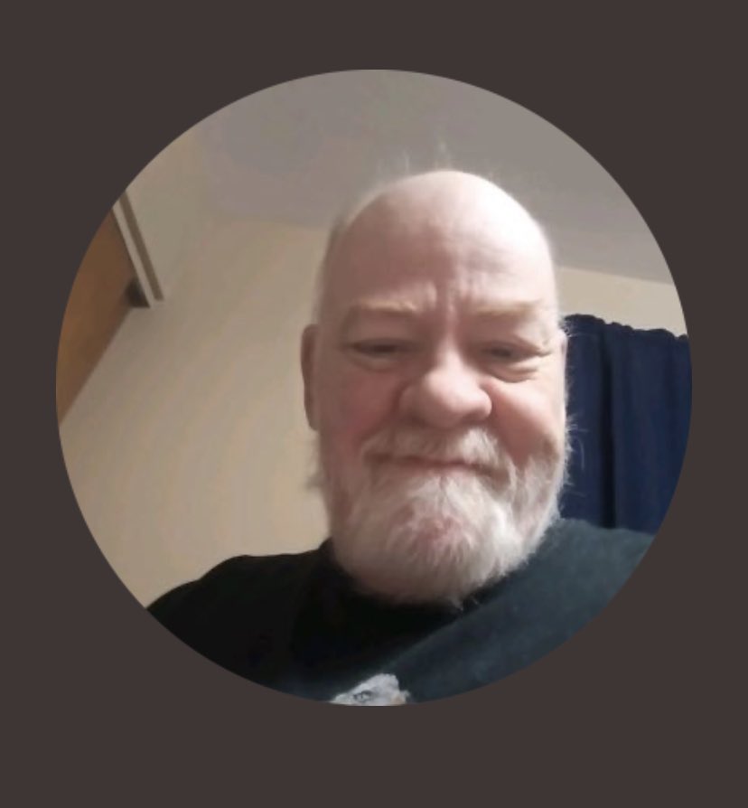 CastellKim's tweet photo. When you go through your followers & can spot a “sugar daddy” a mile away... 🤢🤢🤢
My question is:
If you’re trying to lure ppl into a scam for $ or pics, why don’t you find pics of younger attractive men..?
#blockedimmediately 🙅🏻♀️🙅🏻♀️🙅🏻♀️🙅🏻♀️ https://t.co/U2oJjvJ2lq