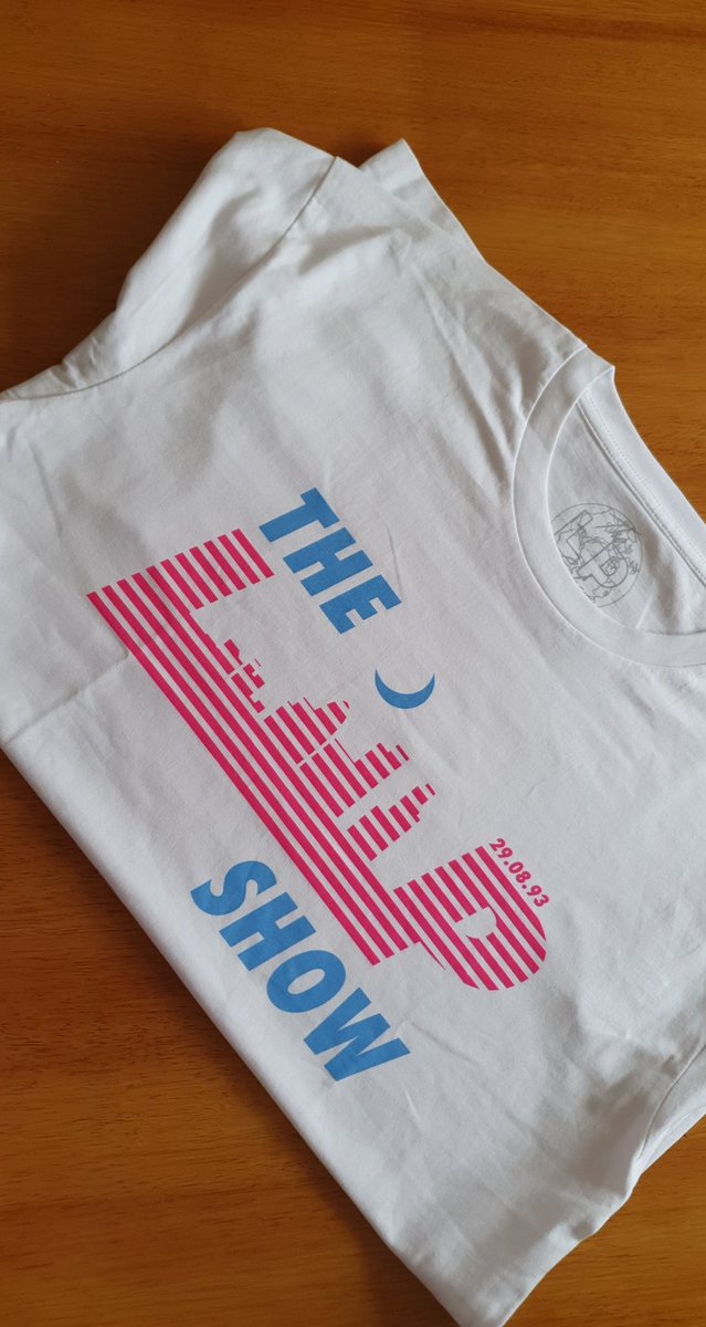 AmyyyT23's tweet image. How beautiful😍
Another amazing design💕
I love it💙
@LiamPayne 
#lpshowact2