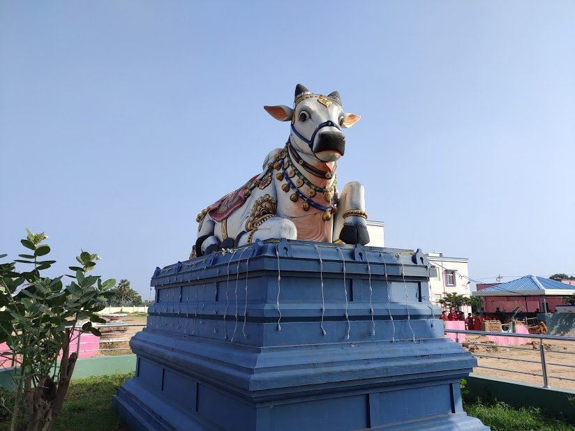  -Pallikondeswarar  #temple ,Surutapalli,village in Chittoor Dist,AP-near TN border arnd 60 KM from Chennai.Shiva is usually worshipped in the form of a Linga.But here,Bhagwan Shiva is known as Pallikondeswarar (Palli –Sleep, Konda–to have or to be,Eswarar - Shiva)2/3