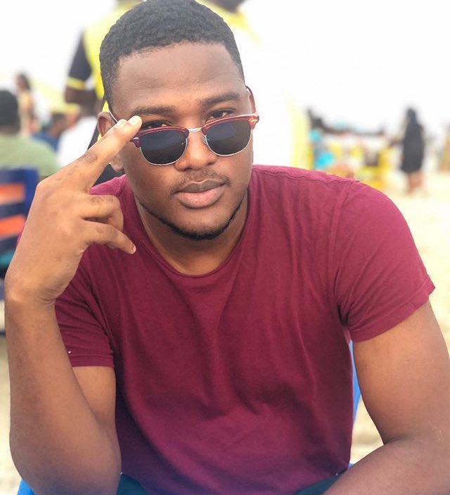 ZonePresse_'s tweet photo. @ibra_yatt : Tu es en couple mais pourquoi tu n'affiches pas bae ? C'est de toi je parle  😏

Finis de répondre tu vas me voter aux Adicomday 👇🏿. Ça fini aujourd'hui à 17 h.
https://t.co/iJpuS6pqyI https://t.co/5WTcK14rIb