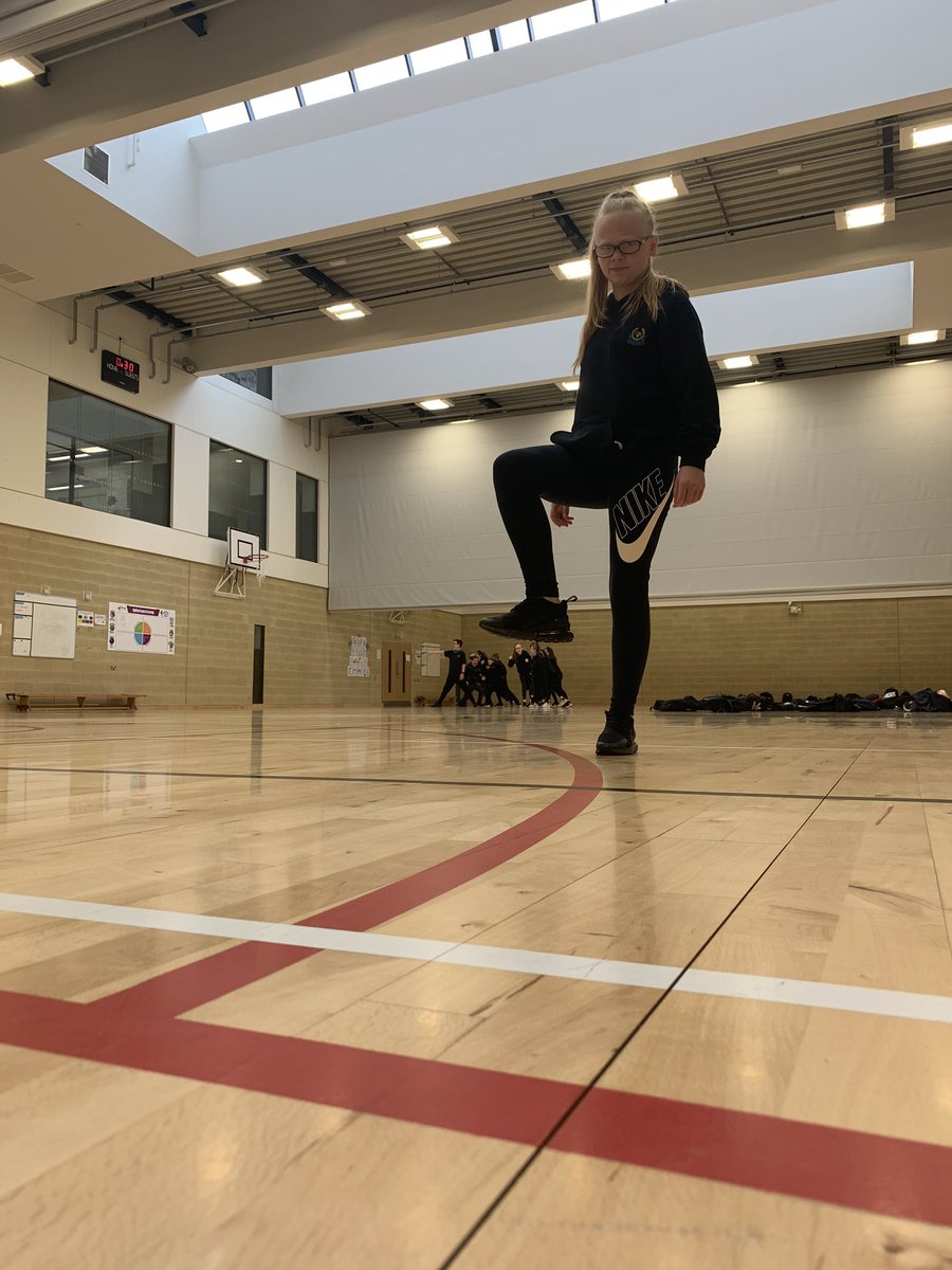 ClydeValleyDT's tweet photo. Not to be outdone, class 1:5 got in on the challenge @ClydeValleyHS #cvhs #sketching #perspective #perspectivechallenge #BelieveAchieveAccomplish thanks for letting us use the hall @ClydeValleyPE. https://t.co/W1m5EzYMcN