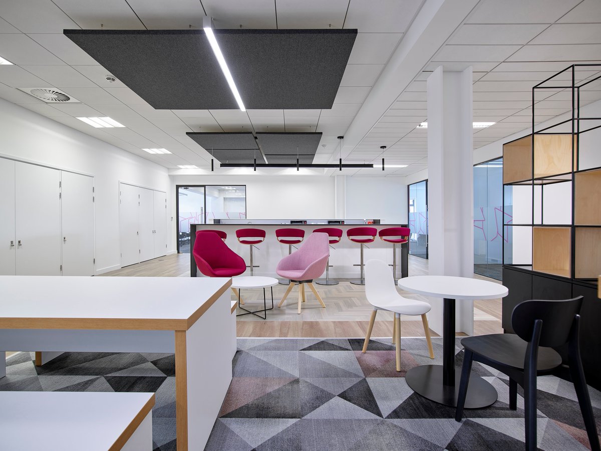 MPACTGRP's tweet photo. MPACT recently completed a top-quality Cat B fit out located on Glasgow’s High Street, works covered the conversion of an open plan office into a state-of-the-art Training Suite, forming five new training rooms with a centralised open plan breakout and lounge area! https://t.co/xfUrFtm7jw
