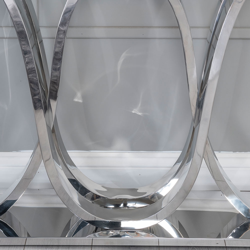 ChoiceLeicester's tweet photo. Enhance your home quality with our Urban Deco Wave Console Table - Glass and Stainless Steel Chrome https://t.co/dD0PgNqMDb 
#decor #interior #table #home #mondaymotivation https://t.co/RH17Po0ut0
