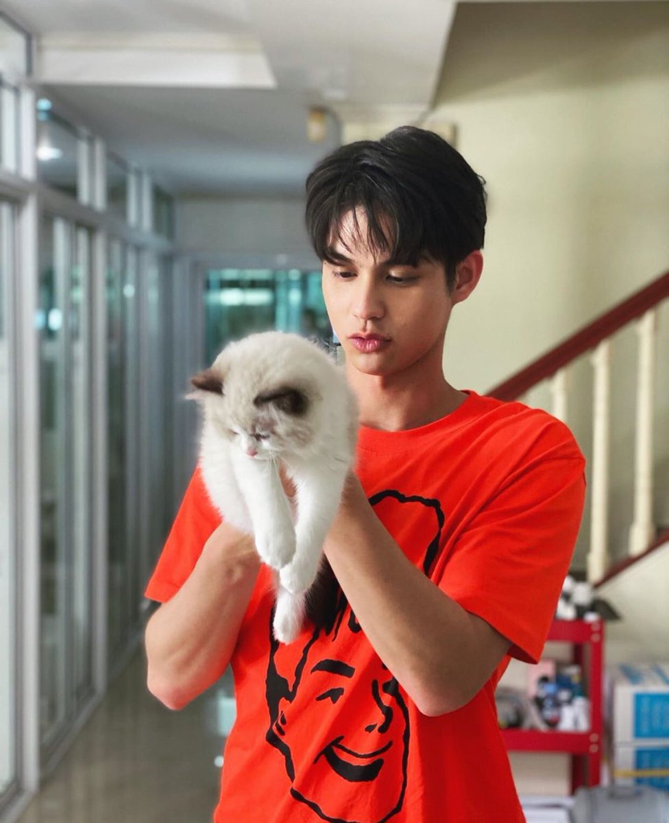พี่สลิ่ม tweet media