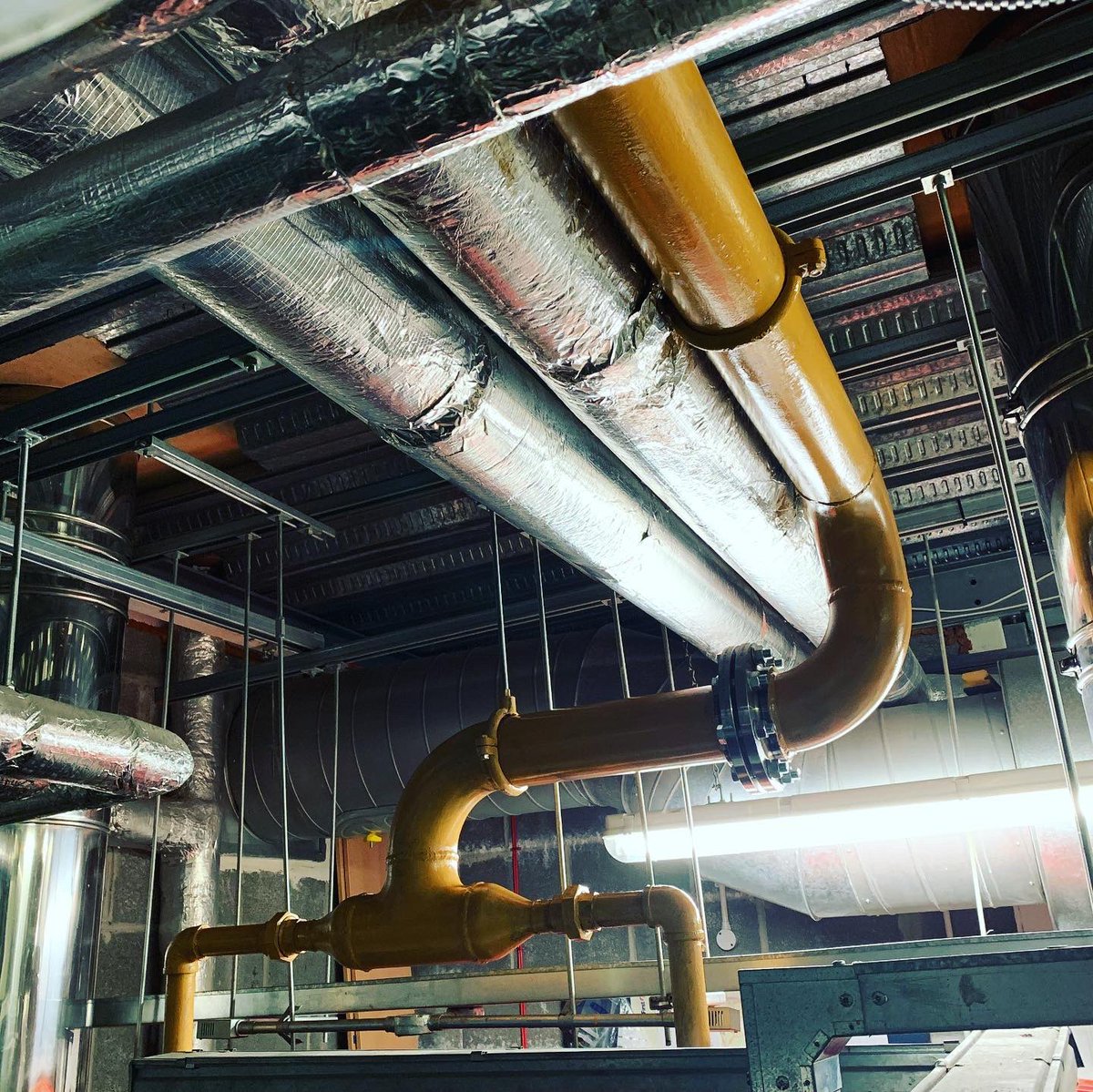 FlowtechM's tweet image. Bristol - 4” Gas pipe install in a hotel. Flanges left unpainted due to clients choice