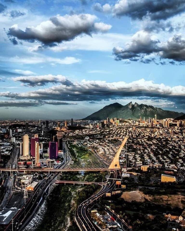 sharpie6661's tweet photo. Si señores no son Los Ángeles pero si es mi querido MONTERREY N.L 🤩
#Monterrey #mexico #BuenLunes https://t.co/kA2QPUF6FJ