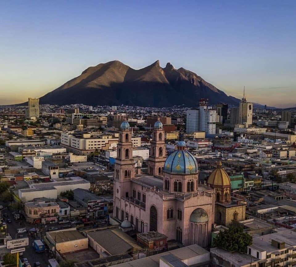 sharpie6661's tweet photo. Si señores no son Los Ángeles pero si es mi querido MONTERREY N.L 🤩
#Monterrey #mexico #BuenLunes https://t.co/kA2QPUF6FJ