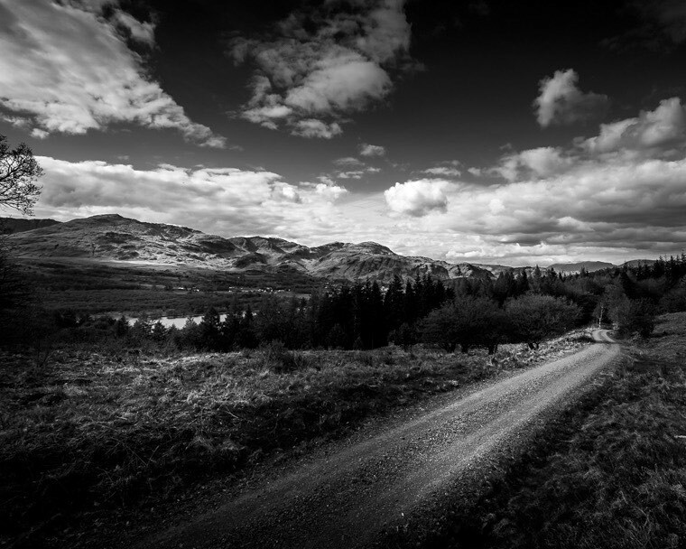 Peaceful road #blackandwhitepgotography #ukhikers #discovering_the_lakes #hikingthelakes #excellent_britain #explore_britain #landscape_love #shotonsony #lakedistrict #sonyalpha #ukpotd #uk_shots #getoutdoors #uk_0utdoors #uk_greatshots #britains_talent … instagr.am/p/CE1161wn3vy/