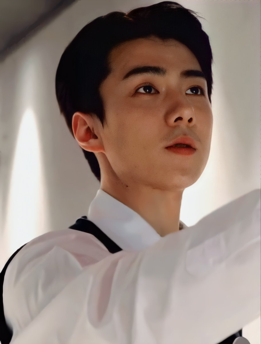 SEHUNL00K's tweet photo. bye https://t.co/ntwQWe0NCU