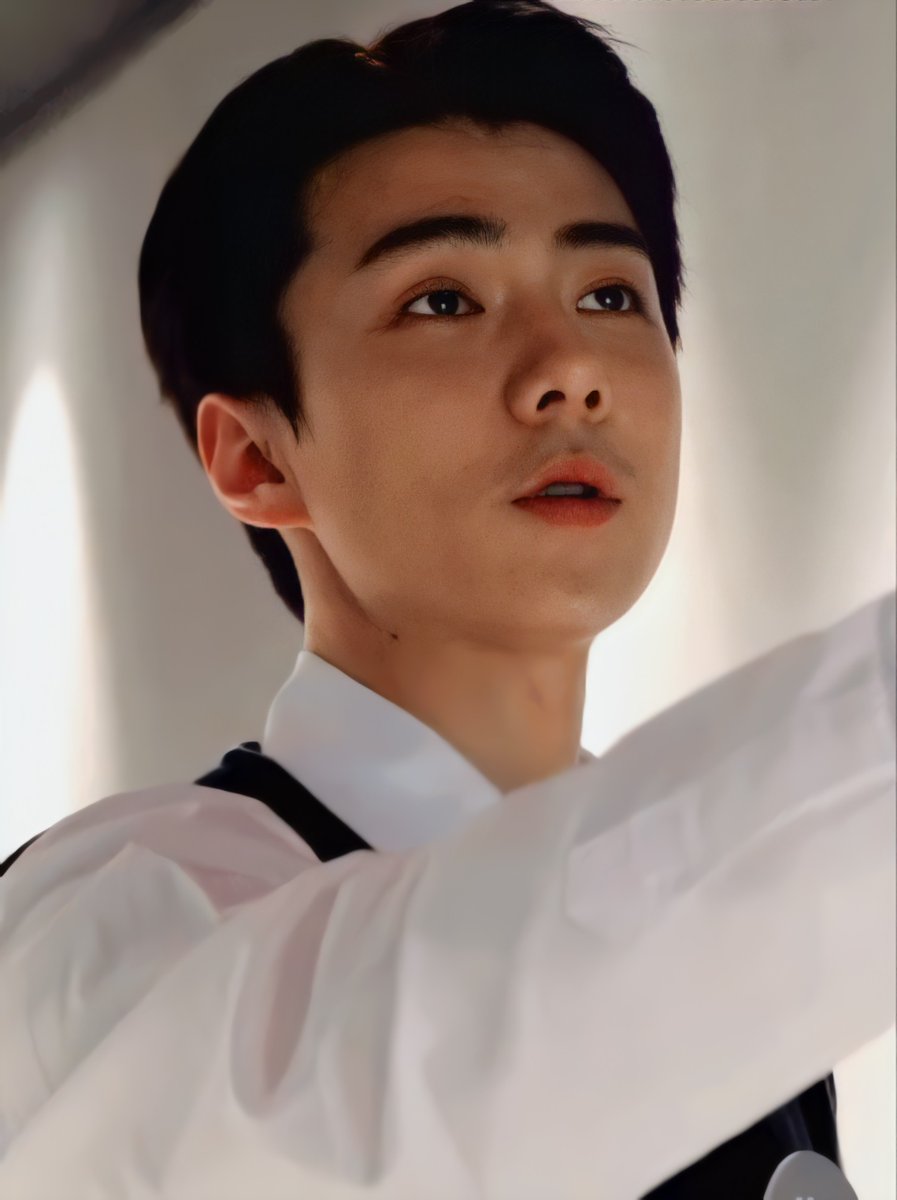 SEHUNL00K's tweet photo. bye https://t.co/ntwQWe0NCU