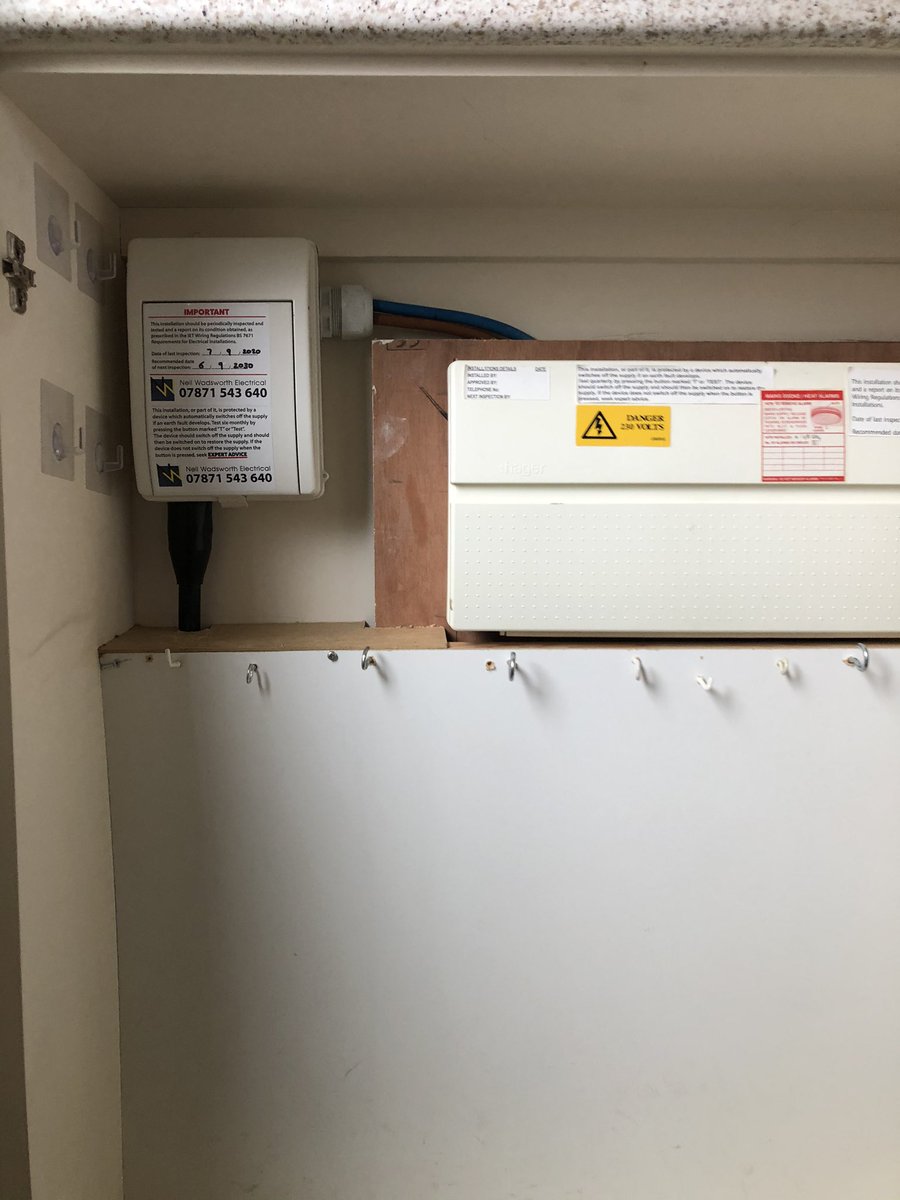 NeilWElectrical's tweet photo. Installation of a garden cabin supply today. New sub unit, externally clipped cable, partially buried and terminated at the cabin. Even repaired the pebble dash after drilling. #electrical #electrician #installation #cable #clipping #subboard #tidy #happycustomer #surrey https://t.co/vq8b9F9nyt