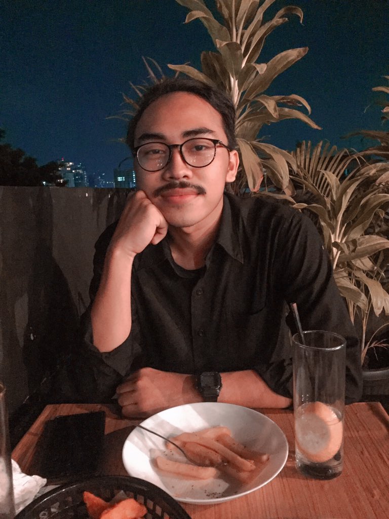 damnraa's tweet photo. Anniversary date😋 waa uda 7tahun aja ditemenin sm abang🥺❤️ https://t.co/PkiipyMtNi