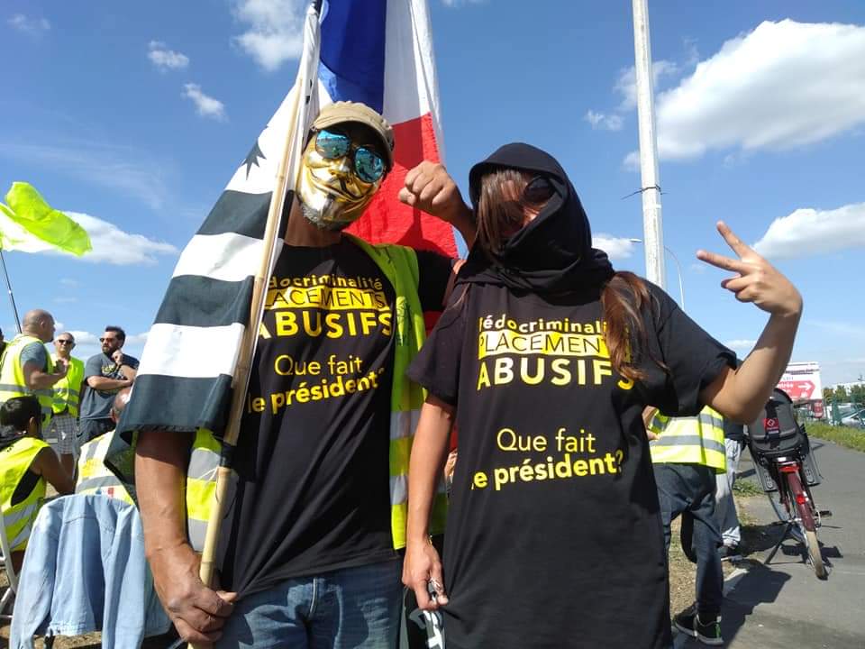 Sp_libre's tweet photo. #12septembre #giletsjaunes #MasqueObligatoire https://t.co/Y9ZHMm3L4X