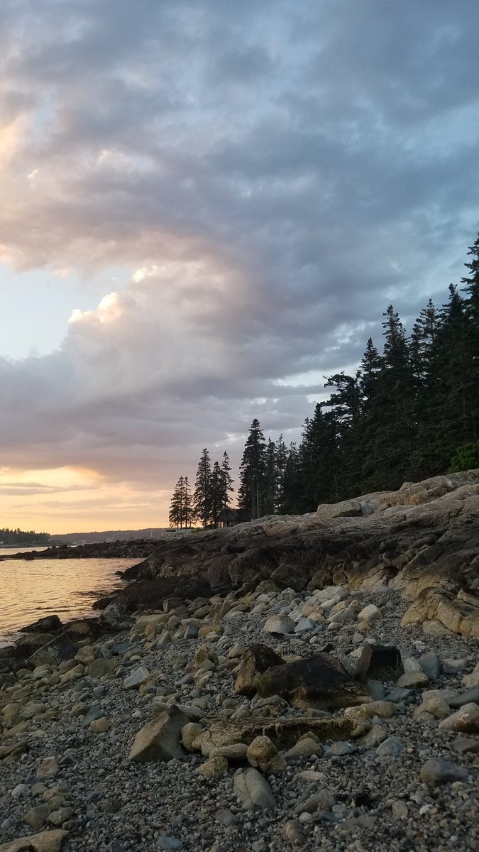 TennysonMD's tweet photo. Some recent pictures
#PortClyde
#MarshallPoint
#Lighthouse
#Maine https://t.co/YbOX7MNTLU