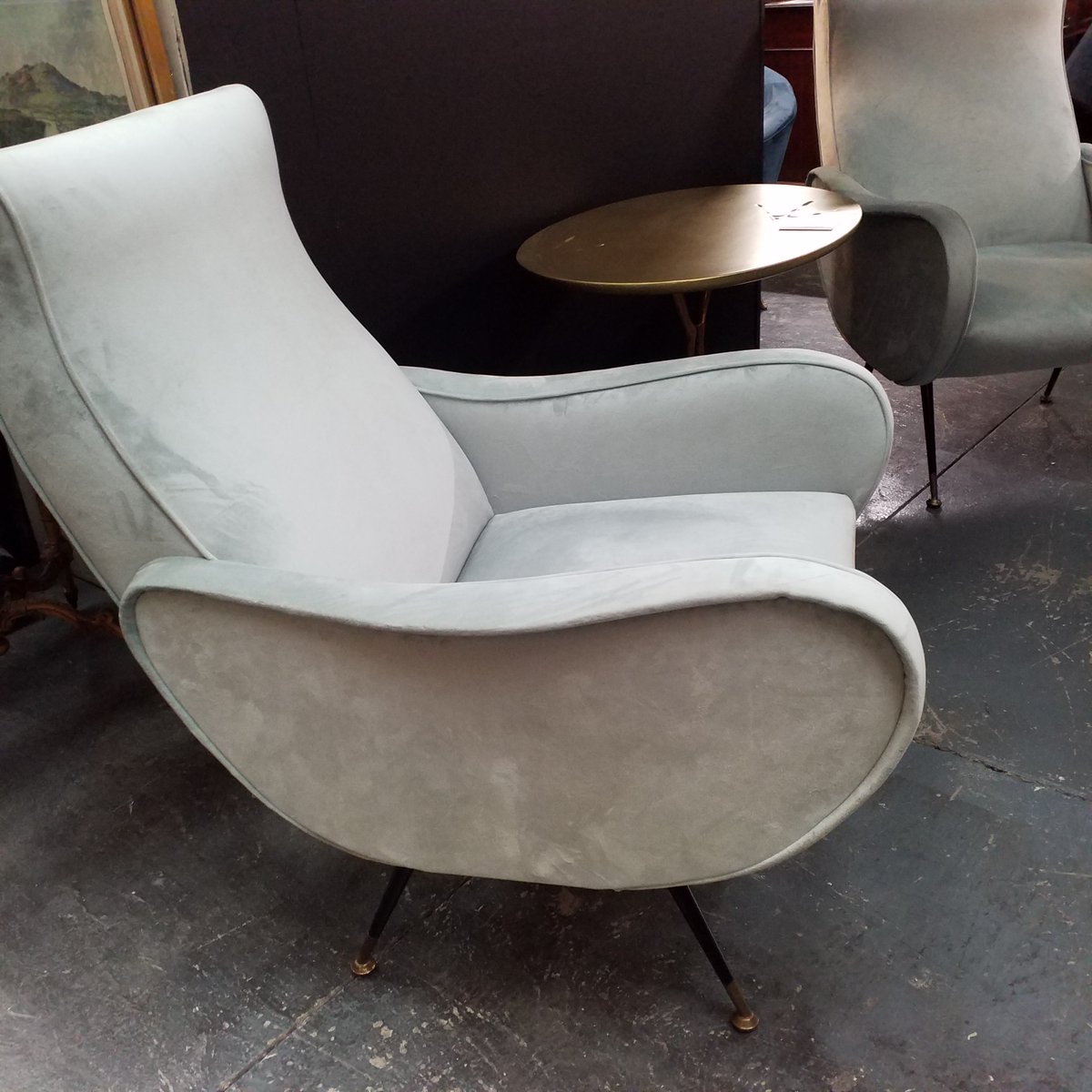 MONeillDesign's tweet photo. If you are tired of off-the-shelf conformity then check out @acquireddotie - they source mid century modern pieces from across Europe with a special emphasis on Italian design 😍
#MONdesign #interiors https://t.co/lGsY2uVerS