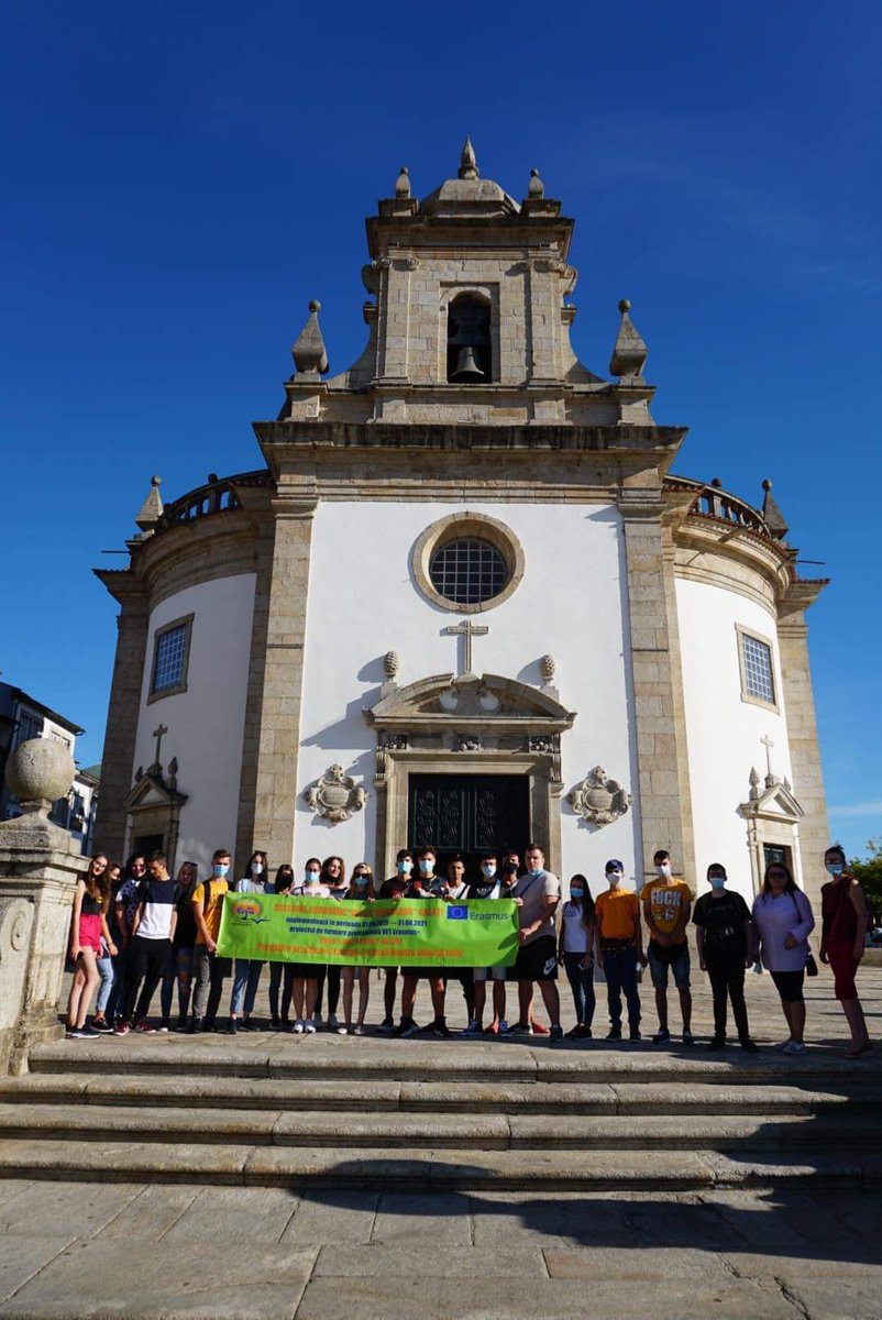 MobilityFriends's tweet photo. 👉 Our friends from Czech Republic 🇨🇿 and Romania 🇷🇴 visited Barcelos.

#culturalvisits   #mobilityfriendscampus 🛏 🍽 👨‍🏫 ⚽️ 🏊‍♀️ #portugal 🇵🇹  #barcelos  #braga  #funchal  #minhoregion 🌳 #madeiraisland 🏝 #erasmusplus #vetprojects #ka1 #ka2 #ka3 https://t.co/qVpcNivJT1