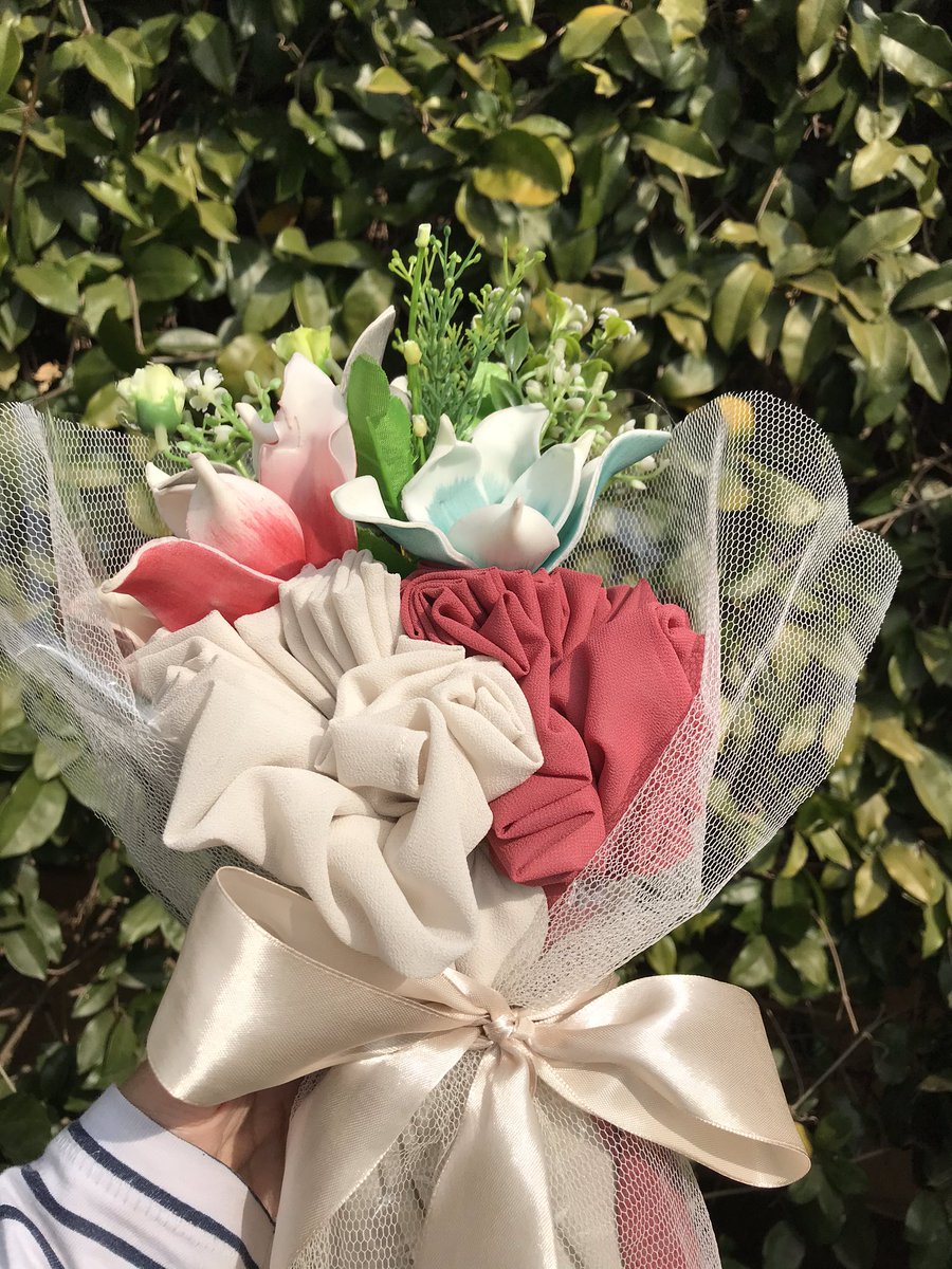 ModestWardrobe's tweet photo. CAN WE TAKE A MOMENT 😍😍
These bouquets were commissioned for 2 lovely ladies: two for Muharram gifting and two for Nikah gifting ❤️
The Hijab Bouquet makes the perfect gift for any occasion- order yours today 💐 https://t.co/duoRISZc8i