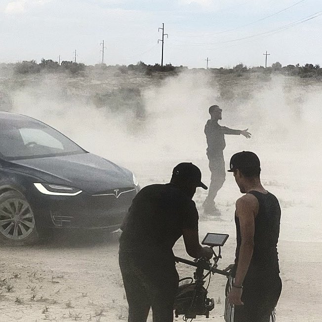 officialdeezell's tweet photo. Da magana (music video) 🔥💨 https://t.co/EPvwuf75bm