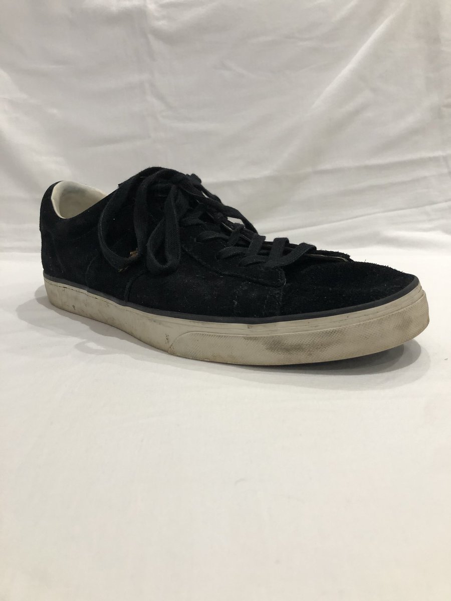 Creptify's tweet photo. Before and after on these Black Suede Ralph Lauren Low Sneakers.

Do you have any sneakers that need a clean?

#creptify #ralphlauren #black #suede #sneakers #ralph #lauren #ralphlaurensneakers #sneakercleaner #sneakercleaning https://t.co/PM8QtIf1MG