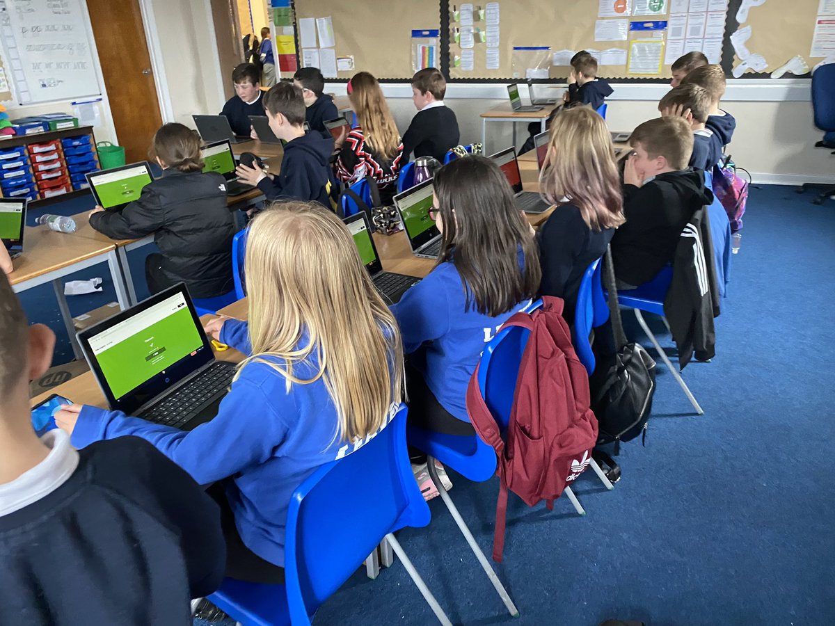 MrsNScott2018's tweet photo. P6/7 @MayfieldPS were delighted to get the chromebooks up and running this afternoon.  A quick tour of Glow and a short intro to Google Classroom before ending our day with a Kahoot challenge (or two)!  @MidDigiLearn #Technology https://t.co/OCtuPahzSQ