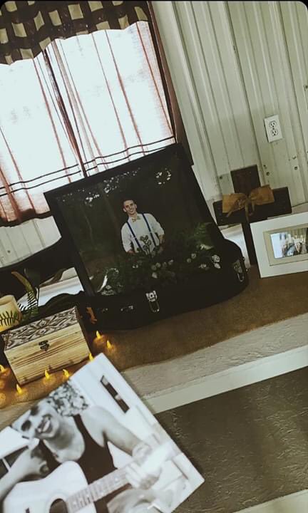 mamabrandi's tweet photo. I’ll carry you in my heart forever, I’ll love you always and forever! So thankful for all the belly laughs and the many wonderful memories that you have left me with! We were able to Celebrate Your Life Yesterday, you were so special to so many people! #RIPDevon https://t.co/vQfhK83INj