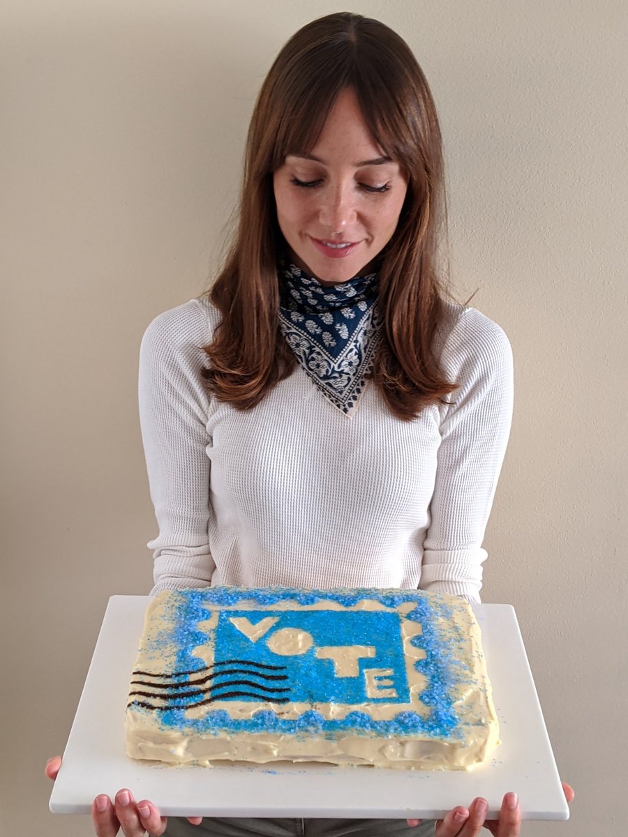 jocelindonahue's tweet image. My friends, I baked you a cake 💙 Please make sure you are registered to #VOTE for this crucial election! This November 3rd, vote for people who will fight for racial justice and equality, and protect the health and security of all Americans. Check your status at @HeadCountOrg ☑️