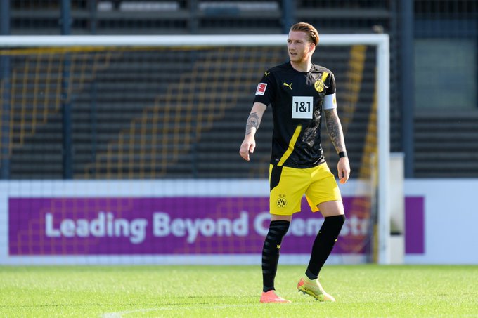 DortmundLimite's tweet photo. FINAL DEL PARTIDO. 🏁Borussia Dortmund derrotó 2-1 al Sparta Rotterdam de (Holanda) en el ultimo partido amistoso de la pretemporada, Lo mas destacado fue la aparición de Marco Reus luego de 7 meses de ausencia. Reus marcó el primer gol del encuentro al 63' #BVBSPA #BVB 💛🖤🐝 https://t.co/SyOJjP5hB5