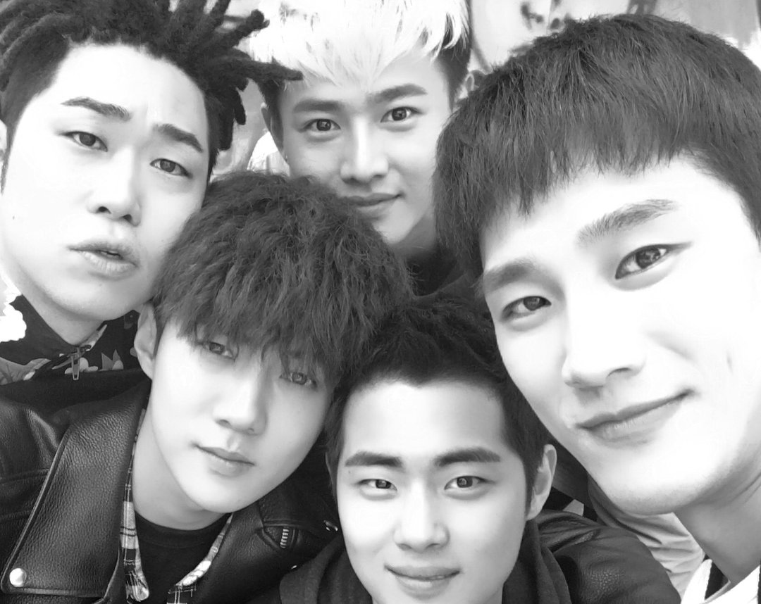 Sehnveins's tweet photo. Please give us Dokgo sequel huhuhu 😭

#세훈 #SEHUN 
#2YearsofDokgoRewind https://t.co/AK9mM9MEOz