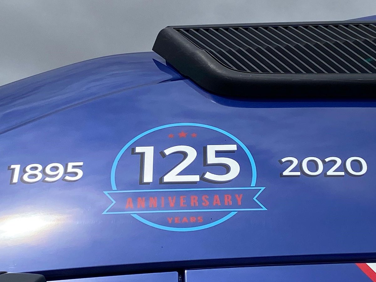 CrossroadsTruck's tweet photo. A huge thank you to the team at H.C. Wright for choosing Crossroads, it is much appreciated. 

Thanks to the team at Crossroads Stallingborough, delivered in by Nick Martin from our used truck centre. 

#Volvo #FH #125years #Keepingitinthefamily #HCWright #Thankyou #Celebrations https://t.co/BLCALtVZlI