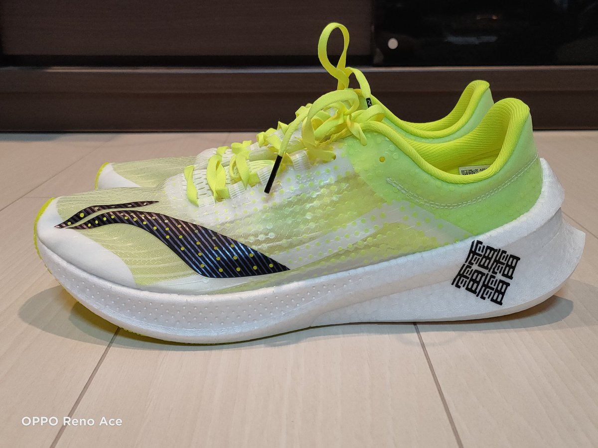 t_setoo's tweet photo. New Balance Fuelcell 5280トラックOK!
リーニン Feidian1.0もトラックOK!
#Fuelcell5280 #newbalance
#feidian #LINING #李寧 https://t.co/By5INYI1Xz