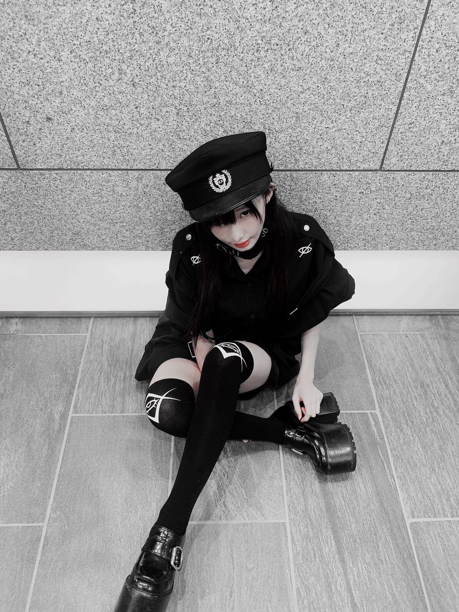 Pikarin_shiina's tweet photo. 本日ノコーデ→https://t.co/JgGREJhgjA
下僕宣告
ぴ様の元へ
貴方よ飼われなさい。。。
全部舐め腐って遊んであげる尽き果ててもズット
僕のかわぃぃ毒ちぇりー https://t.co/oU7Aa3YTbh