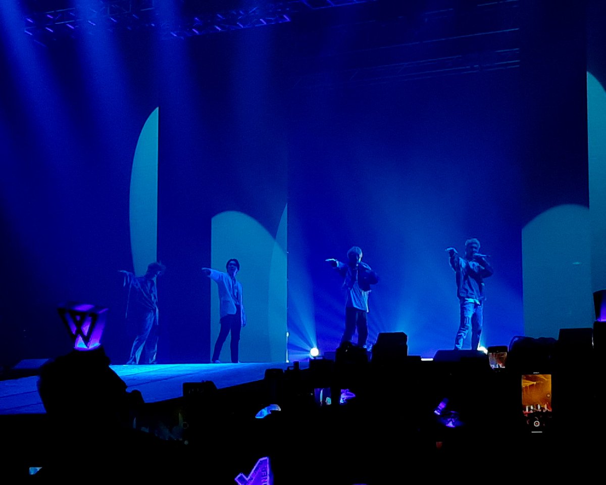 april 🌸 ME (美) tweet media