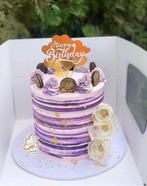 havenscakes's tweet photo. Our Tall cakes come in layers of different flavours.
Irresistible.. Yummy ... Soft....
This cake was made for Grandma who knows and understands TASTE ,QUALITY AND CAN DISTINGUISH The Type of Cake she wants..
Grandma was an English Baker and we got 100% Excellent Taste mark ✅. https://t.co/Gt8V64TVsR