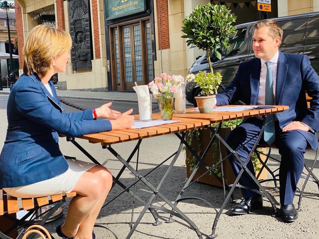 RobertJenrick's tweet image. This morning I met with Rachael Robathan - Leader of Westminster City Council - to discuss the steps businesses have taken to safely reopen London, the world’s most dynamic city.

In the West End, quieter streets have welcomed those wanting to #SightseeCrowdFree