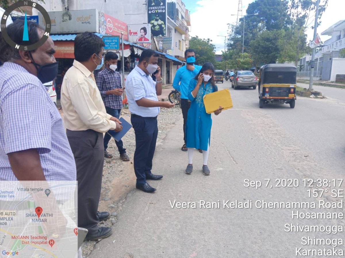 smgsmartcity's tweet image. MD Chidanand Vatare inspected Smart Road Package 2b at Nurse Quarters, Sharavati nagar, Hosamane with AEE, AE PMC Tata Consultancy Engineers and Contractor Representative

#ChidanandVatare
#Kavanadivakar 
#kuidfc