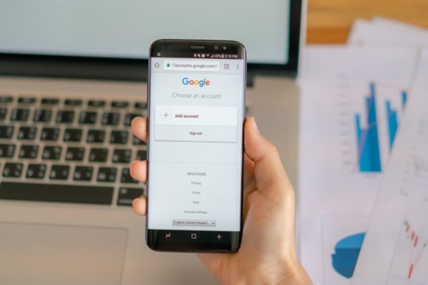 thetechsuggest's tweet photo. Google shared some interesting insights into what Indians were searching for in August. This includes searches for Independence Day, Pranab Mukherjee, and Covid-19, among many.  

#August #Google #Indians #MostSearched https://t.co/aRP4WmT4lj https://t.co/VeEfA1lLkQ